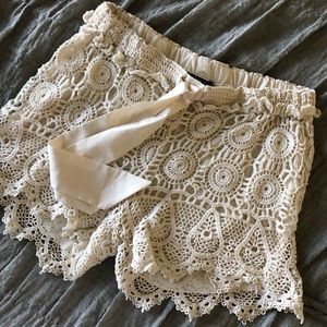 cream knit shorts